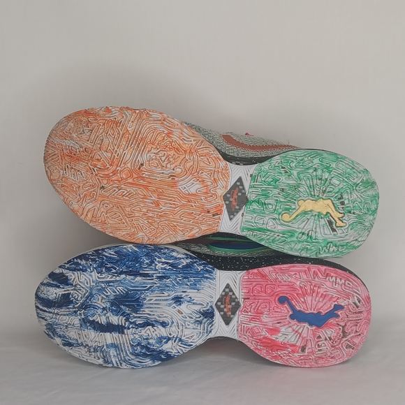 Nike - Picture 7 of 11